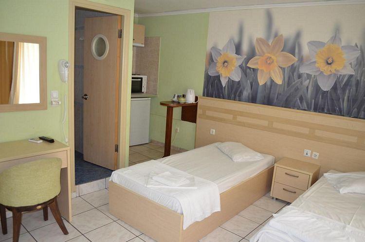 rooms-to-let-mytilene-fontana-rooms---chip-rooms-mytilene-lesvos---holidays4y.com