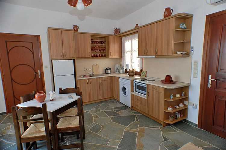 apartments-rooms to Let Sifnos-Mirsini---holidays4y.com