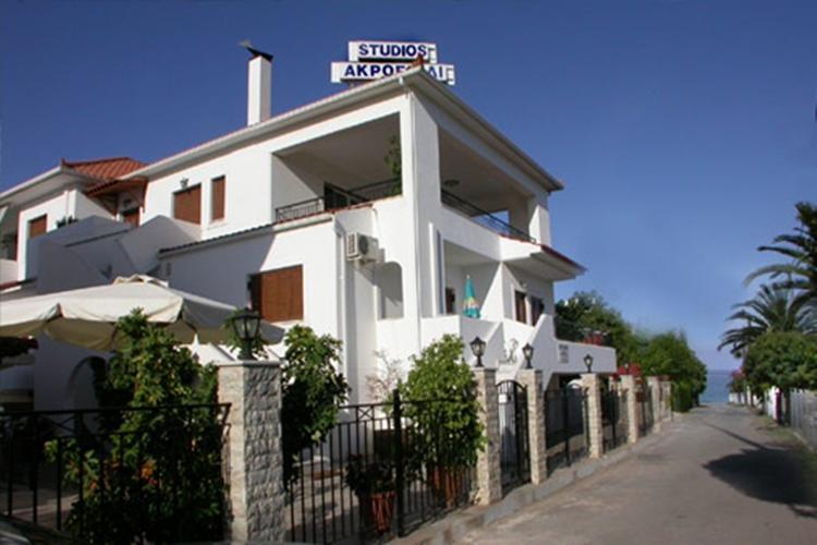 akrogiali hotel studios taverna kyparissia---holidays4y.com
