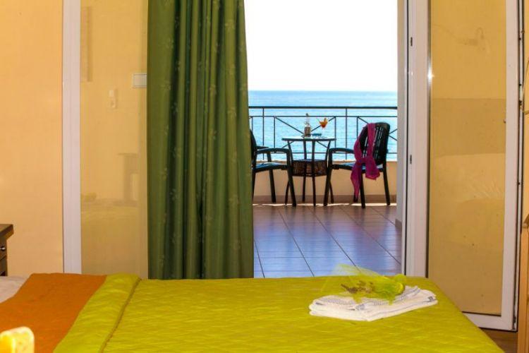 rooms-to-let-hotel-loutsa-preveza-greece---holidays4y.com