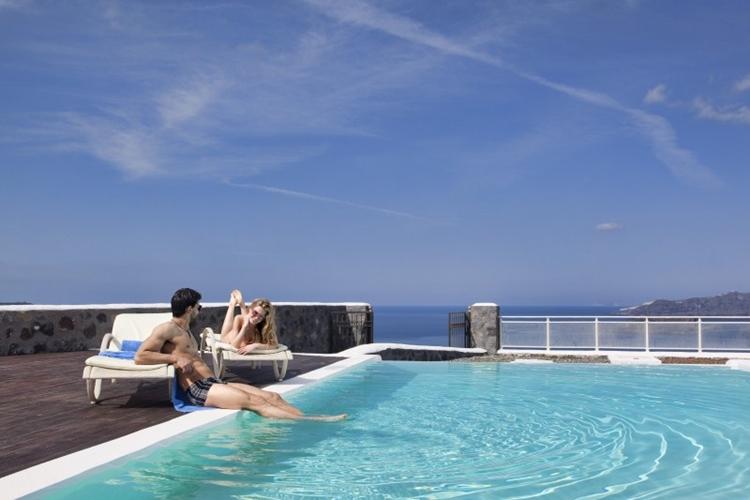hotel-thermes-luxury-villas-santorini---holidays4y.com