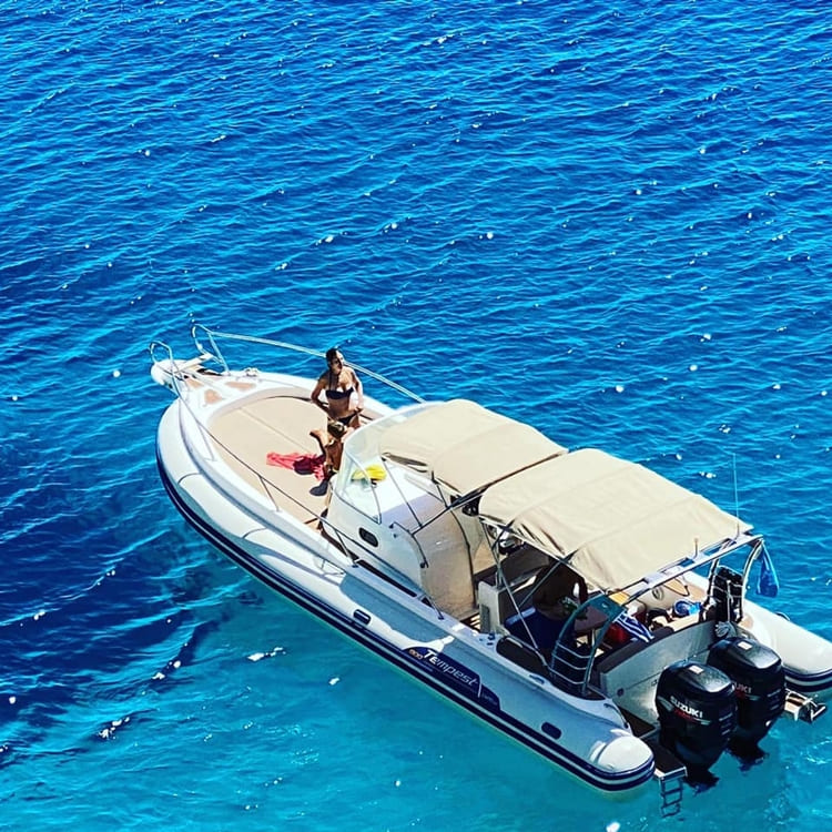 PRIVATE BOAT CRUISES KEFALONIA | SEA STORIES --- eholidays4u.gr