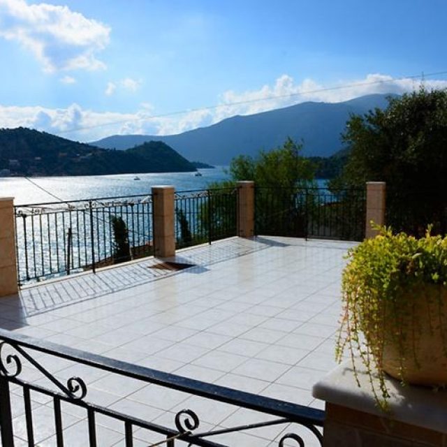 Rooms To Let | Ithaca-Kefalonia | Sea view apartments